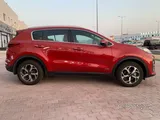 Kia Sportage, full-option model with a panoramic sunroof and 2.0L