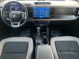 ford Bronco wild trak in excellent condition