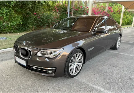 BMW 7-Series 760 Li 2013