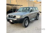 نيسان باترول 1998 - دفع رباعي، داخلية جلد