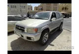 2005 Nissan Pathfinder SE - Reliable Used SUV in Silver