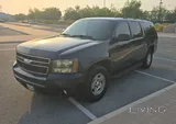 2008 Chevrolet Suburban LS 4WD – V8