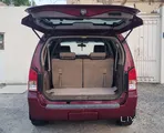 2009 registration  Nissan pathfinder SE