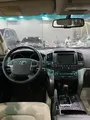 تويوتا لاند كروزر VXR 2009 - سيارة رياضية موثوقة مستعملة باللون الأبيض