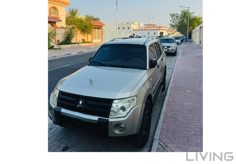 Mitsubishi Pajero 2010 — QatarLiving