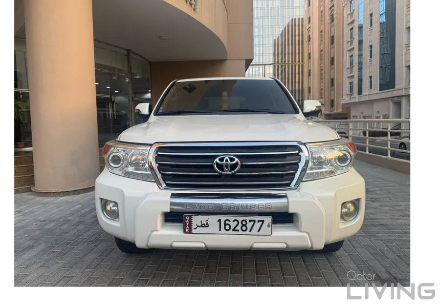 تويوتا لاند كروزر GXR 2011 — QatarLiving
