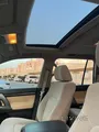 تويوتا لاند كروزر VXR 2011 - سيارة رياضية موثوقة مستعملة باللون الأبيض