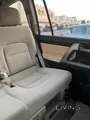 تويوتا لاند كروزر VXR 2011 - سيارة رياضية موثوقة مستعملة باللون الأبيض