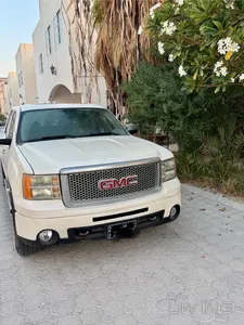 GMC Sierra Denali 2012