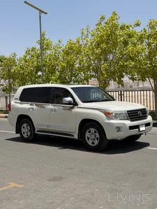 Toyota Land Cruiser GXR Limited 2012