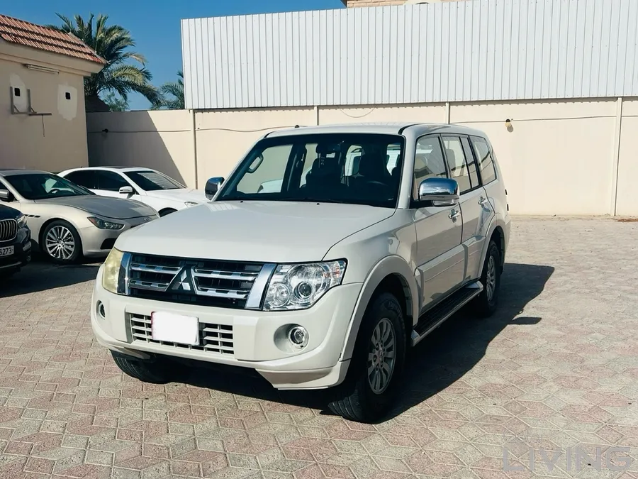 Mitsubishi Pajero 2012 — QatarLiving