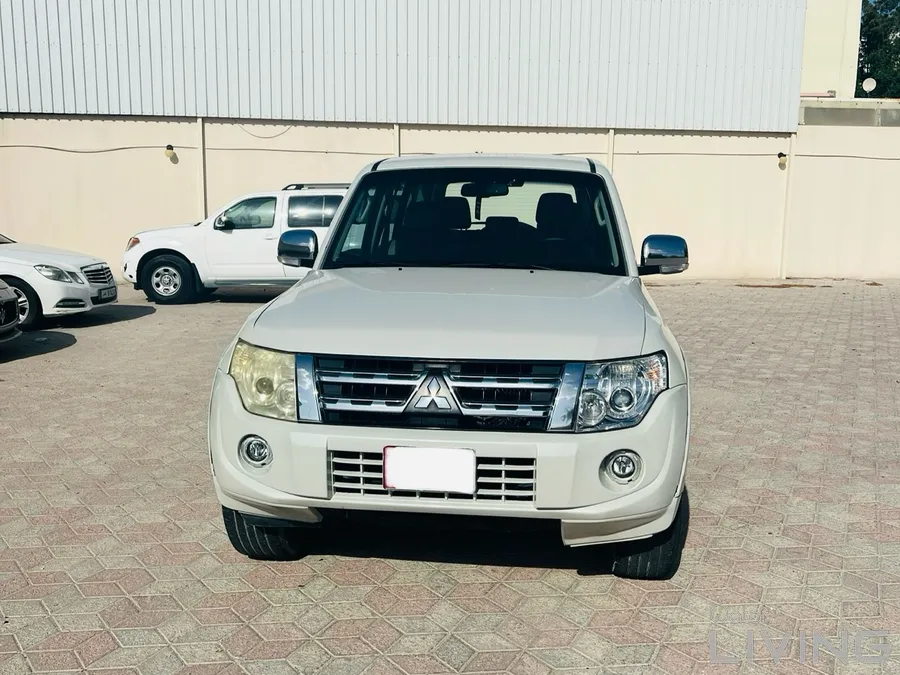 2012 Mitsubishi Pajero GLS – Strong SUV | 230,000 KM | QR 26,000 ...