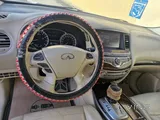 إنفينيتي JX35 2013، SUV عائلية مريحة وموثوقة بحالة ممتازة