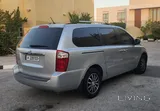 2013 Kia Carnival full option V6