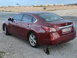 2013 Nissan Altima 2.5 SV - Used, Petrol, Automatic, 239,000 km