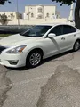 2013 Nissan Altima White - Reliable Used Sedan with Keyless Entry