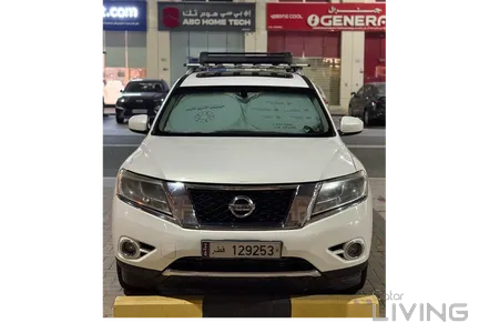 Nissan Pathfinder LE 2013
