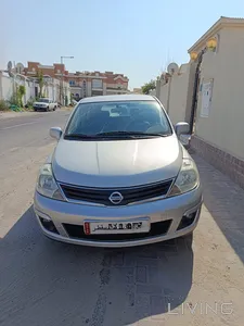 نيسان تيدا 1.8 لتر 2013