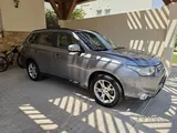 2014 Mitsubishi Outlander 7-Seater SUV - Full Service History