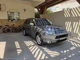 2014 Mitsubishi Outlander 7-Seater SUV - Full Service History