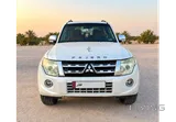 ميتسوبيشي باجيرو جي إل إس 2014 - بحالة جيدة، 132,440 كم، بنزين، أوتوماتيك