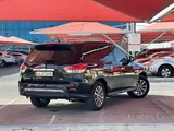 نيسان باثفايندر LE 2014 - سيارة رياضية مستعملة بنظام أوتوماتيكي ووقود بنزين