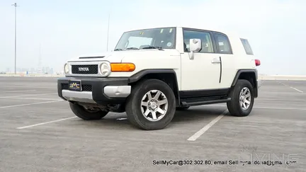 Toyota FJ Cruiser  2014