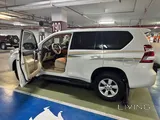 تويوتا برادو TXL 2014 SUV مستعملة بيضاء بناقل حركة أوتوماتيكي