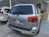 2014 Toyota sequia SR5