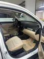 2016 Mitsubishi Outlander 2.4L white