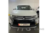 2016 Mitsubishi Outlander 2.4L white