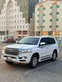 2017 Toyota Land Cruiser GXR V8