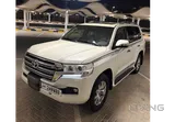 2017 Toyota Land Cruiser GXR V8