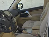 2017 Toyota Land Cruiser VXR 5.7L