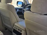 2017 Toyota Land Cruiser VXR 5.7L