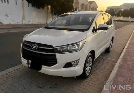 Toyota Innova  2019