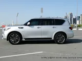 2020 Infiniti  QX80 + only 37,000 km!