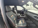 2021 GMC Yukon AT4 low KM Full Option