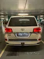 2021 Land Cruiser GXR V8 in perfect condition!