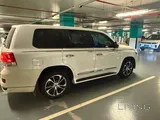 2021 Land Cruiser GXR V8 in perfect condition!
