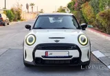 2022 Mini Cooper S still under warranty