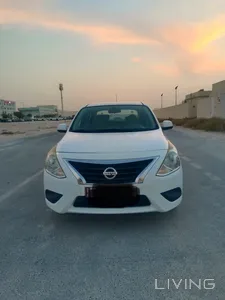 Nissan Sunny  2022