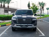 تويوتا لاند كروزر GX هايبرد 2022 مستعملة، 182,000 كم، دفع رباعي