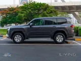 تويوتا لاند كروزر GX هايبرد 2022 مستعملة، 182,000 كم، دفع رباعي