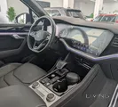 2022  Volkswagen Touareg R-Line