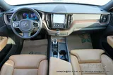 فولفو XC60 2022 إنسبرشن MHEV (B5 AWD) بحالة ممتازة