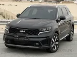 كيا سورينتو 2023 مستعملة بنزين أوتوماتيك بأسود أنيق