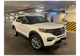2023 Ford Explorer XLT – Low KM