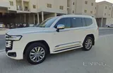 2025 Land cruiser VX Hybrid