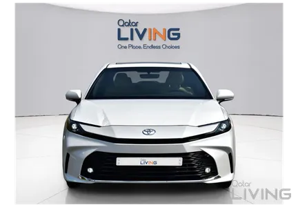 Toyota Camry GLE 2025